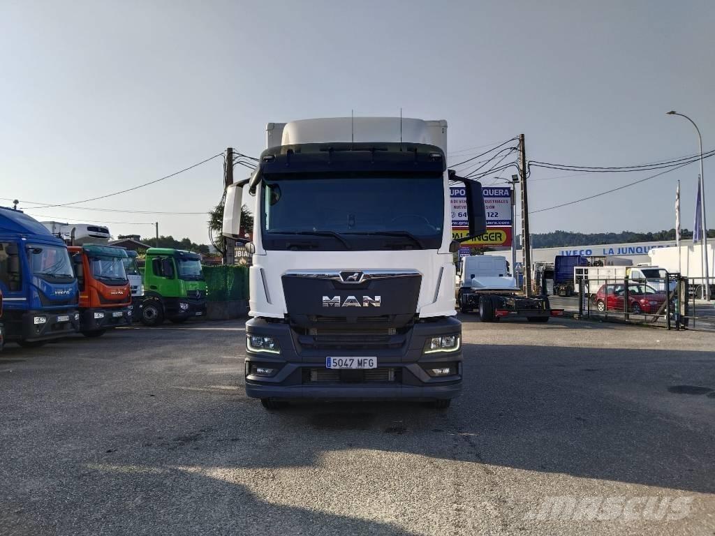 MAN TGS 26.360 Van Body Trucks