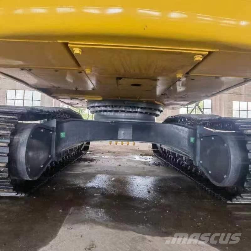 Komatsu PC300-7 Crawler excavators