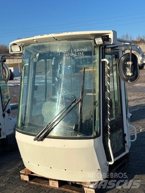 Liebherr L 538 CAB Cabins and interior