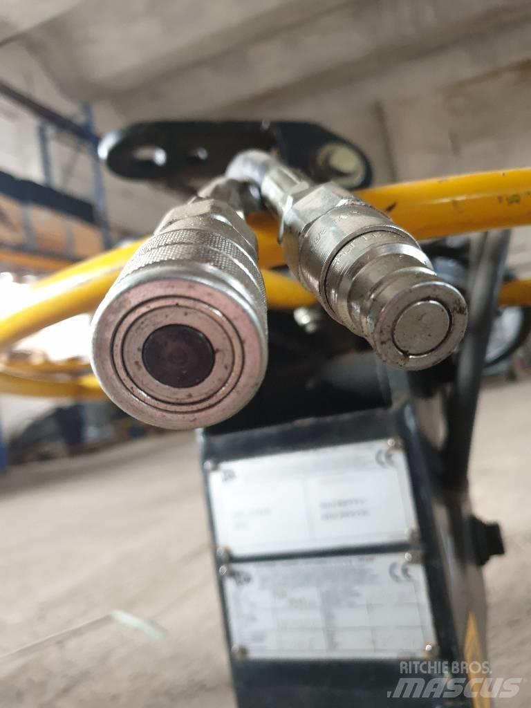JCB Bordsteinzange Other components