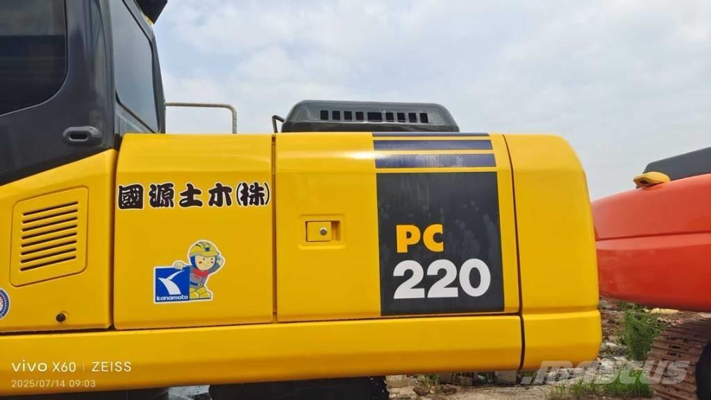 Komatsu PC 220 Mini excavators < 7t