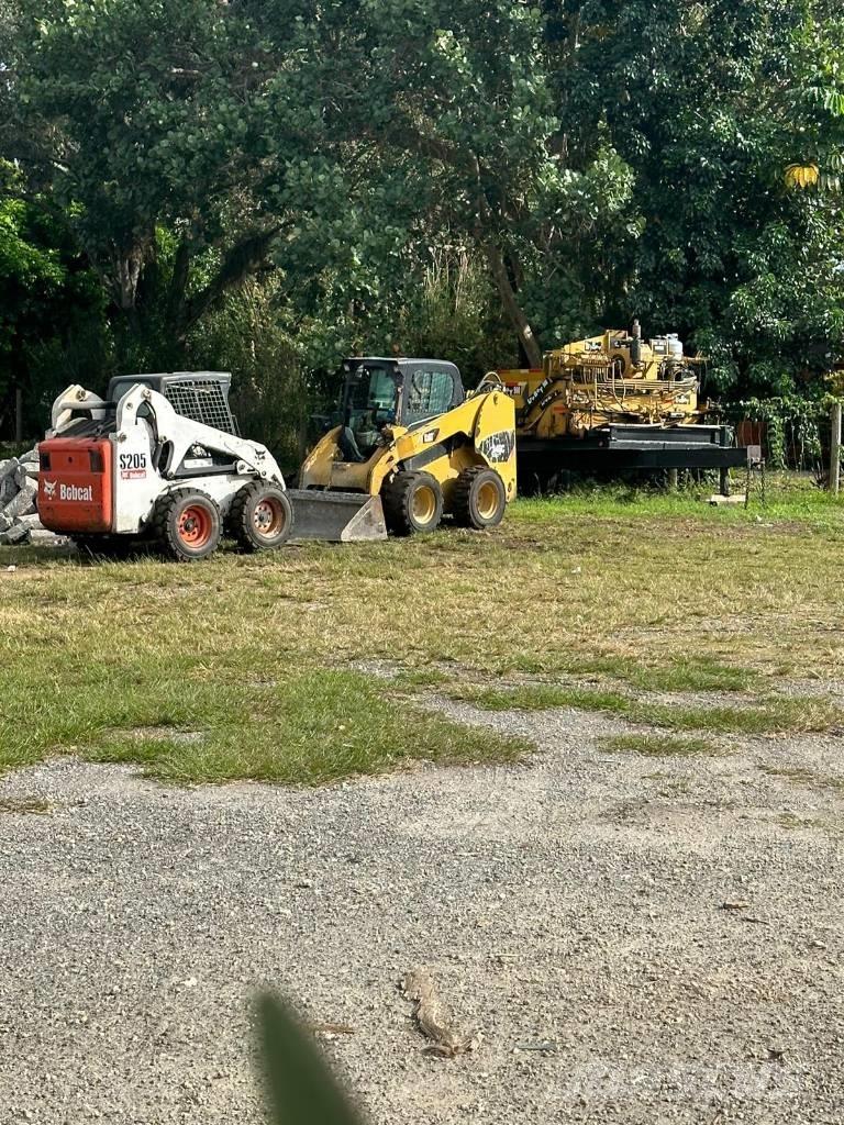 CAT 246 C Skid steer loaders