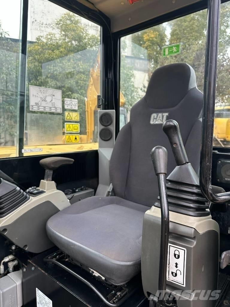 CAT 305.5 Mini excavators < 7t