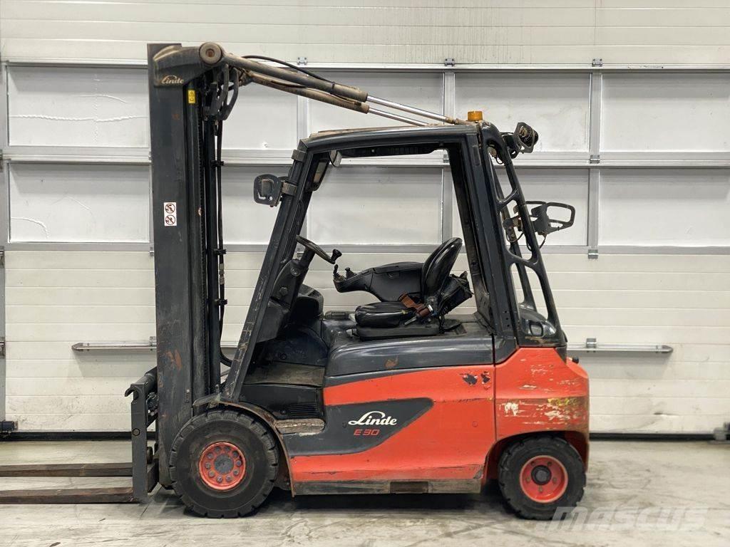 Linde E30-01 Electric forklift trucks