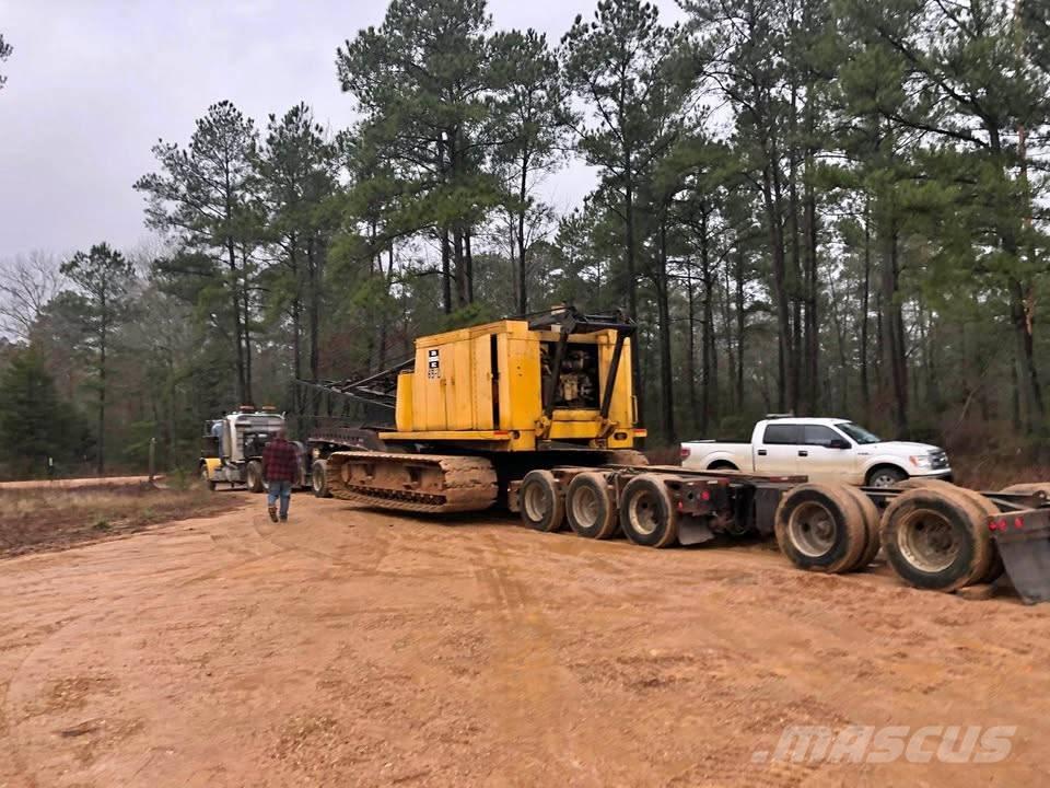 Bucyrus 65 D Tracked cranes