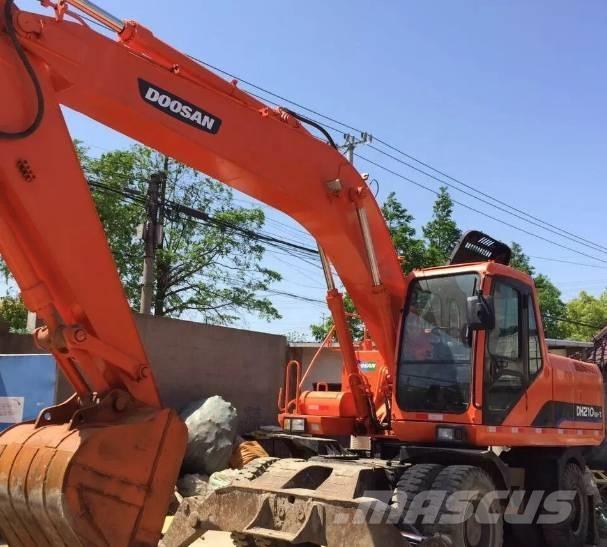 Doosan DH210W-7 Wheeled excavators
