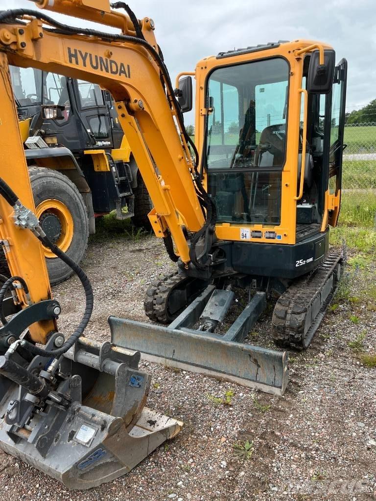 Hyundai R25Z-9 AK Mini excavators < 7t
