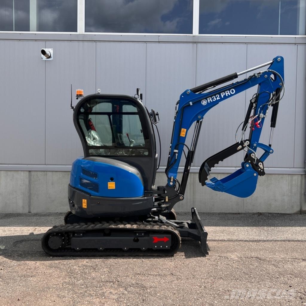 Rippa R32 Pro Mini excavators < 7t