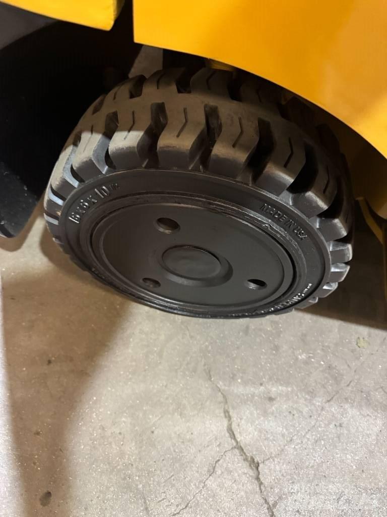 CAT FGC25N Other