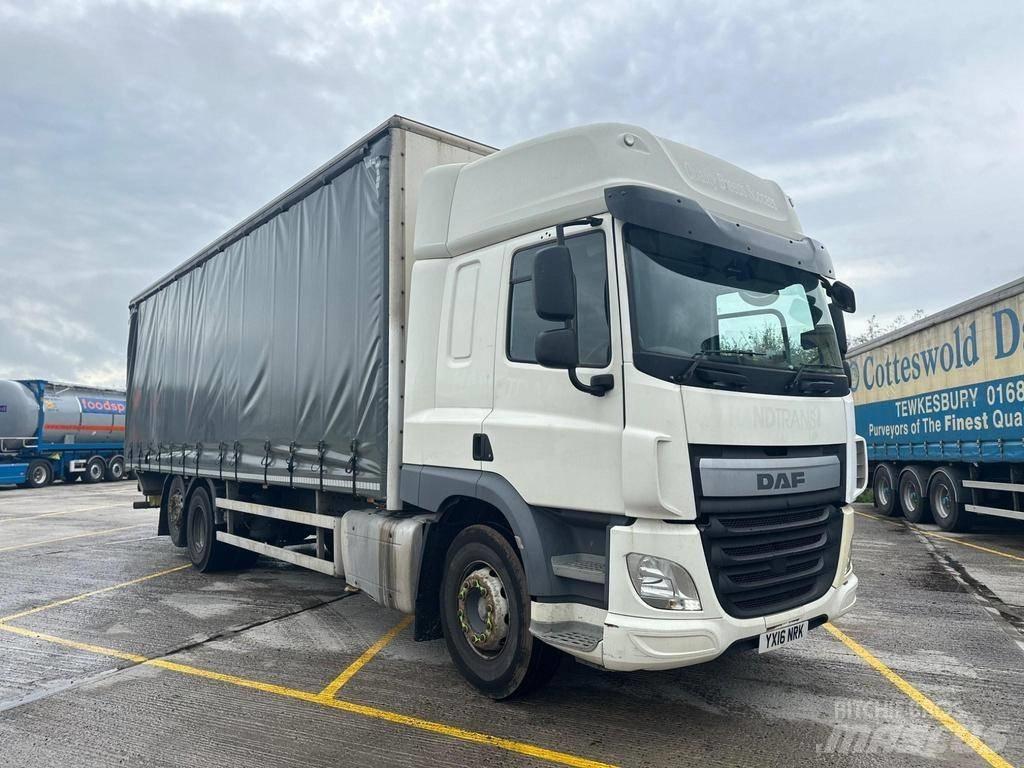 DAF CF330 Tautliner/curtainside trucks