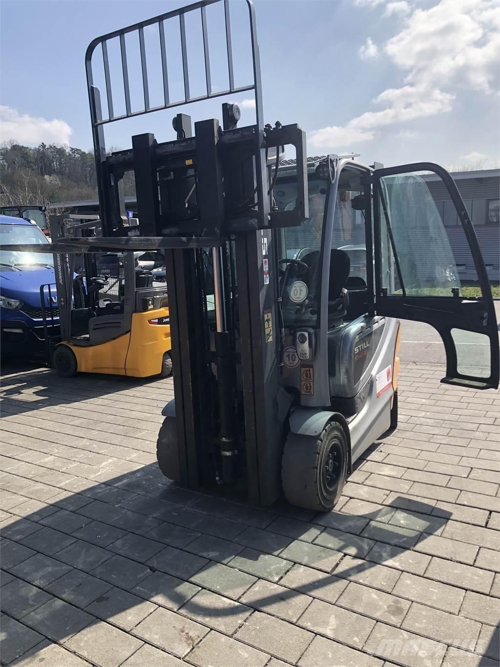 Still RX60-30 Electric forklift trucks