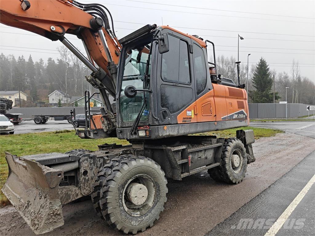 Doosan DX 210 W-7 Wheeled excavators