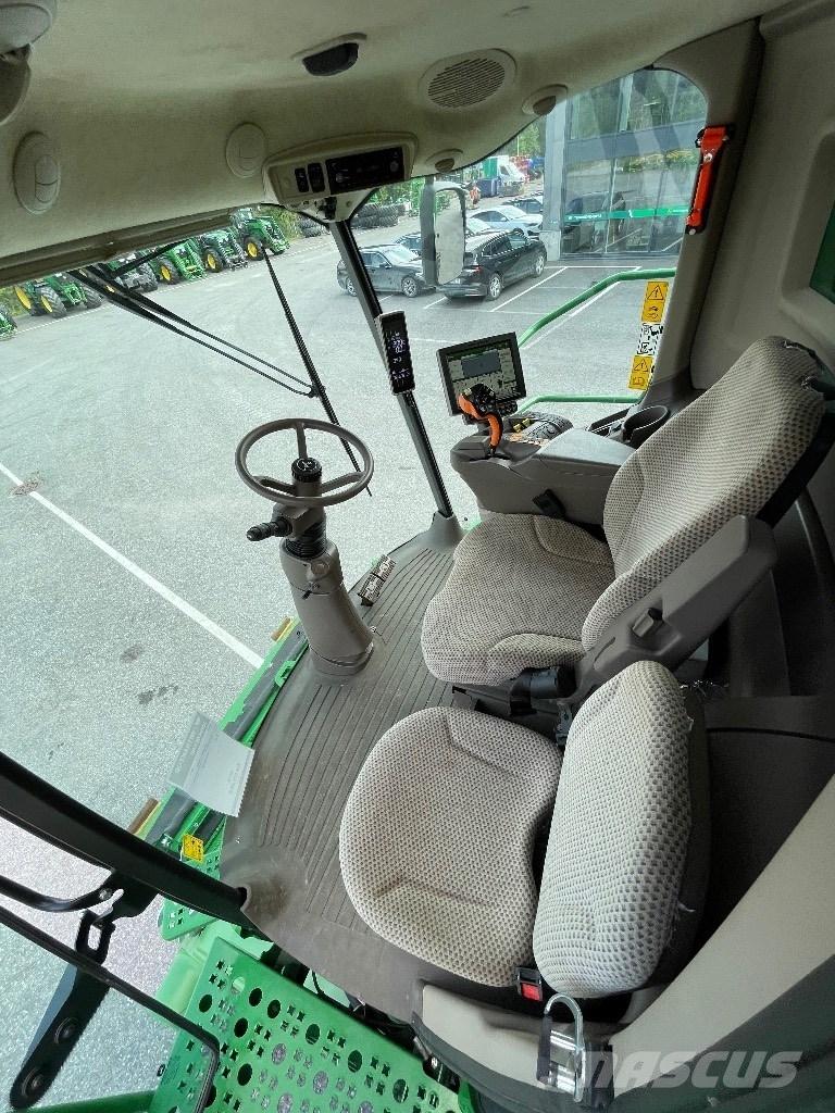John Deere T670 i Combine harvesters