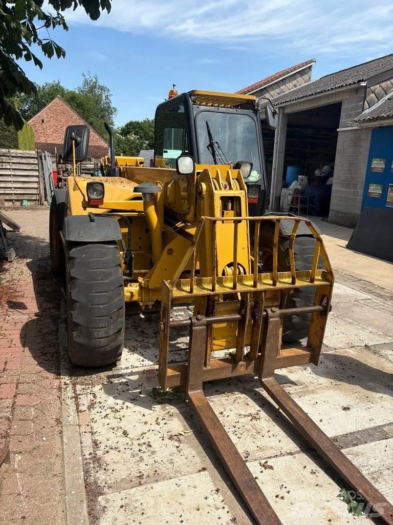 CAT TH62 Farming telehandlers