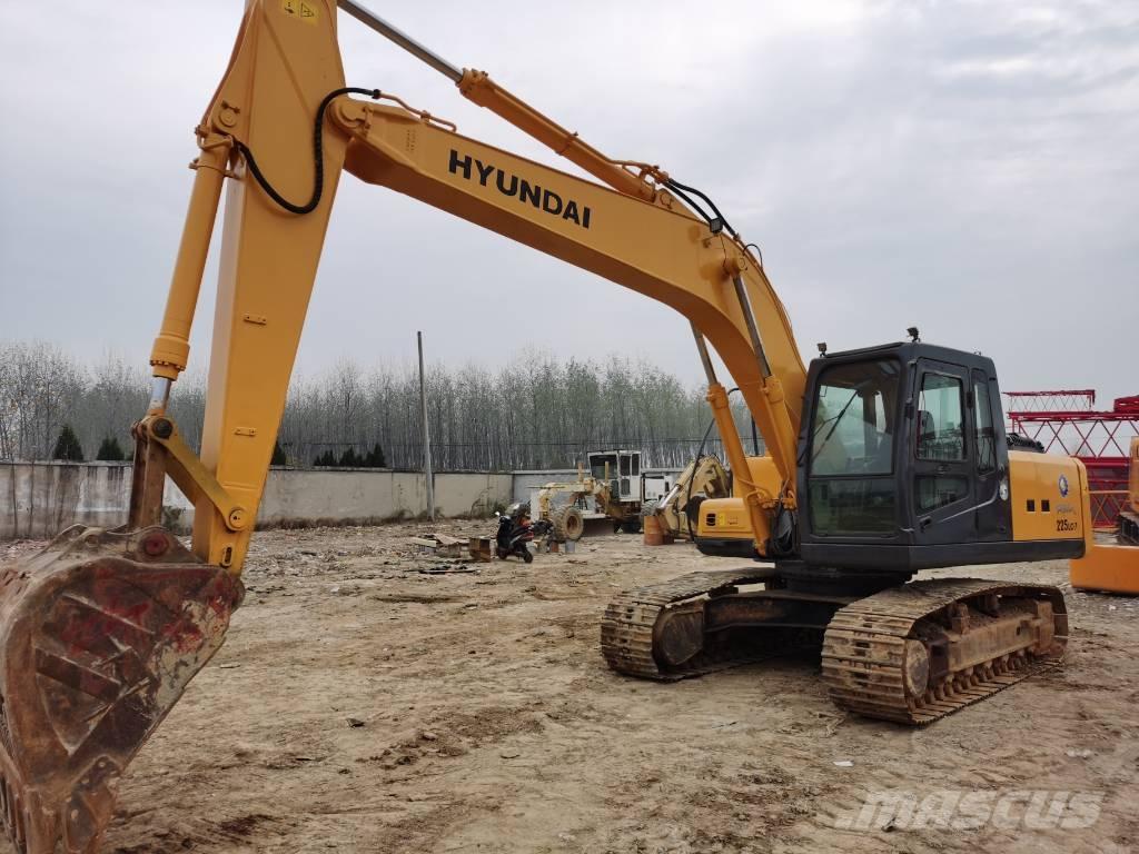 Hyundai R225LC-7 Crawler excavators