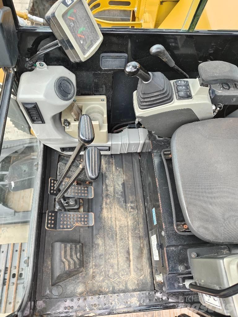 CAT 305.5 E2 Mini excavators < 7t