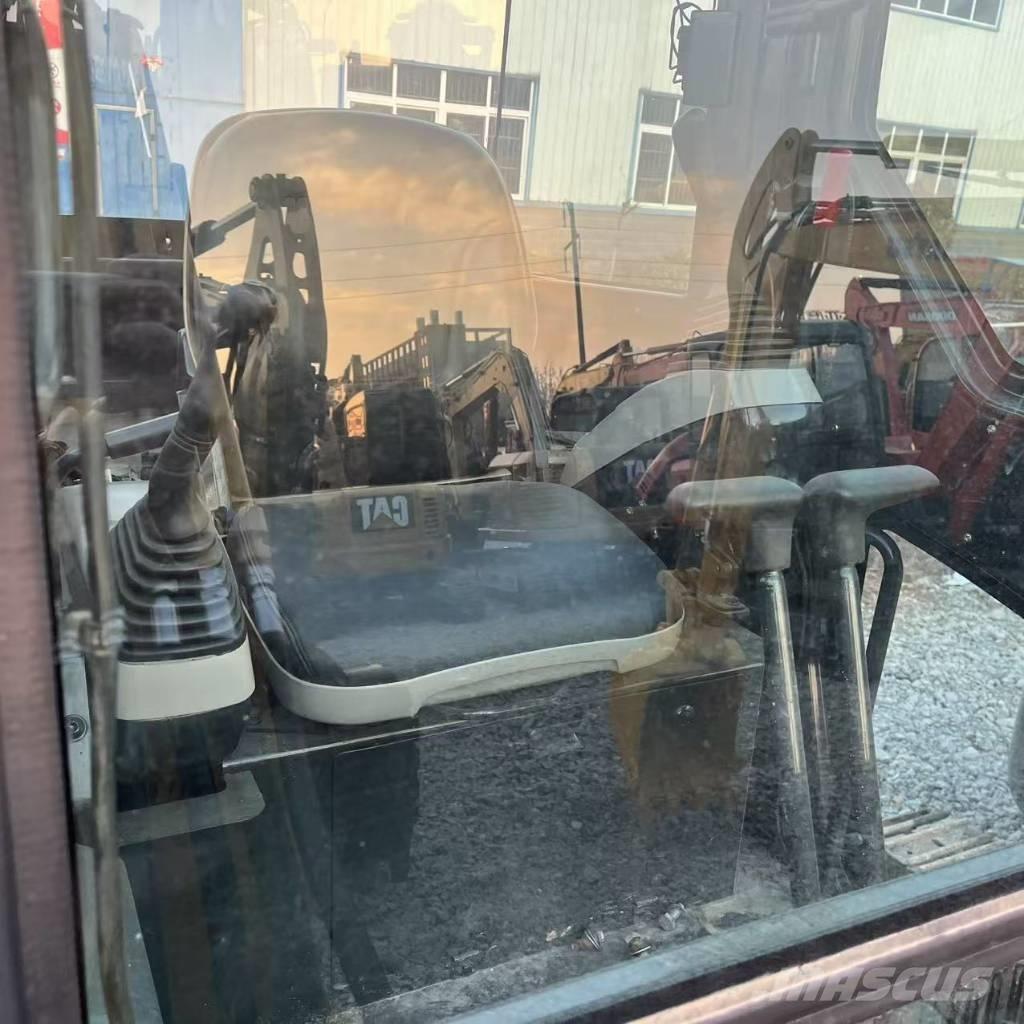 Komatsu PC 40 MR Mini excavators < 7t