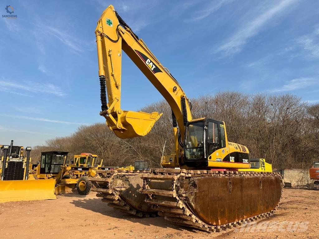 CAT 320CL Amphibious Excavators