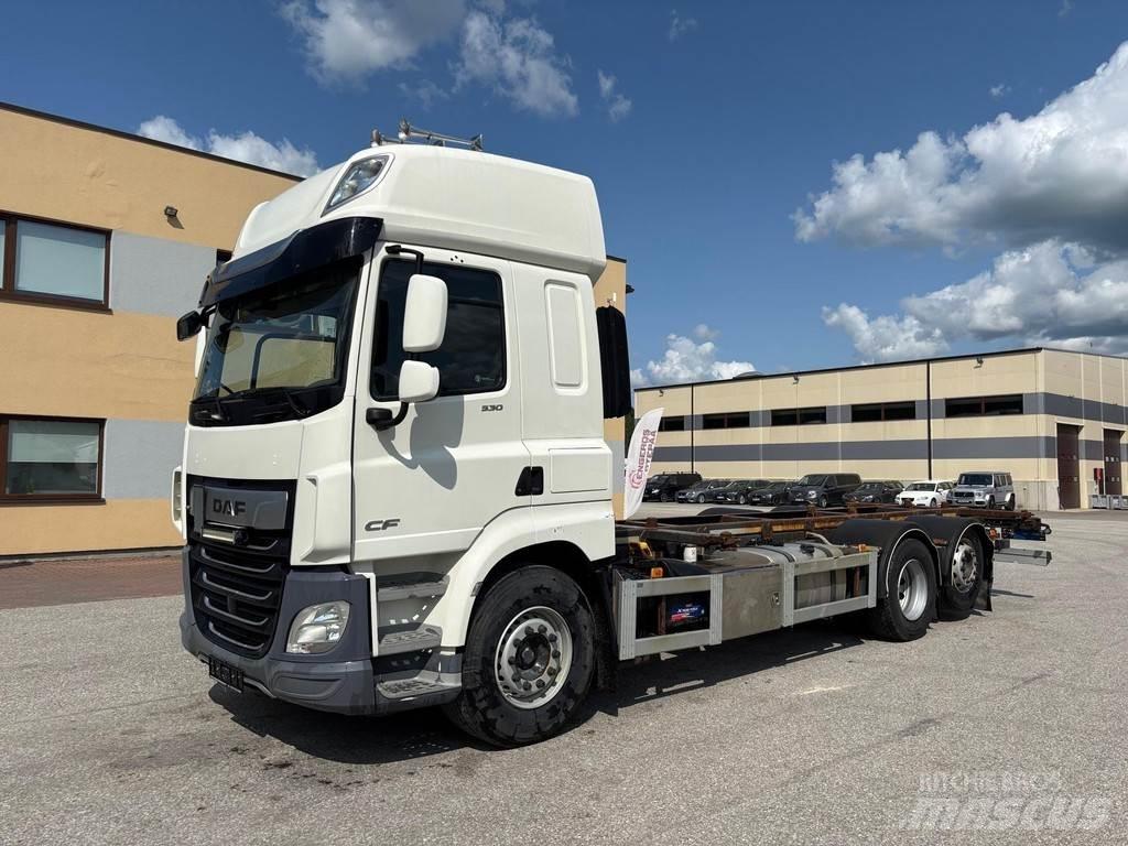 DAF CF 530 6x2 + BDF Containerframe/Skiploader trucks