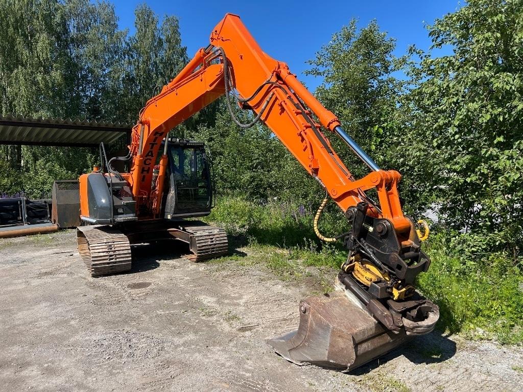 Hitachi ZX 135 US Crawler excavators