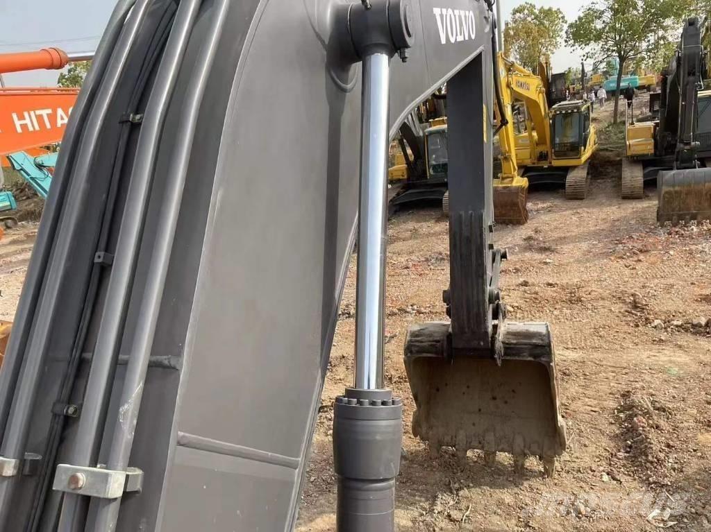 Volvo EC 250 D Crawler excavators