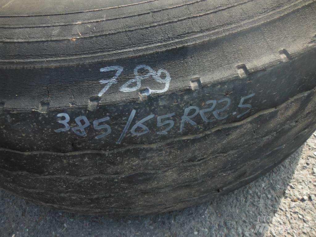 Michelin 385/65R22.5 Tyres, wheels and rims