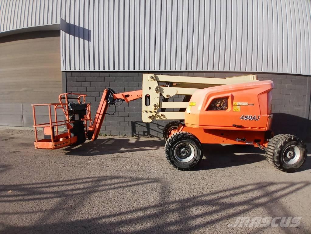 JLG 450 AJ Articulated boom lifts