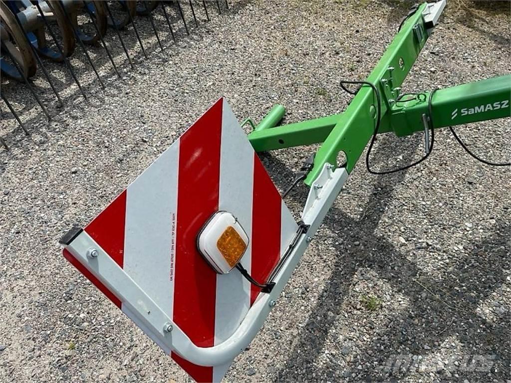 Samasz Twist 600 Windrowers