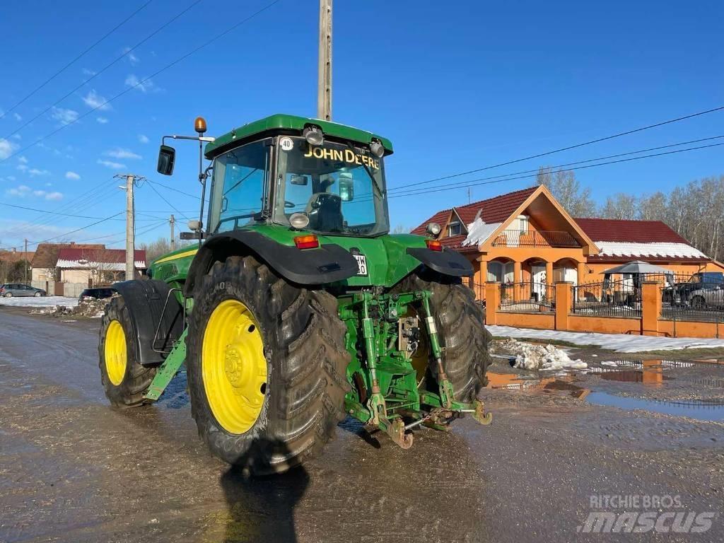John Deere 8320 Tractors