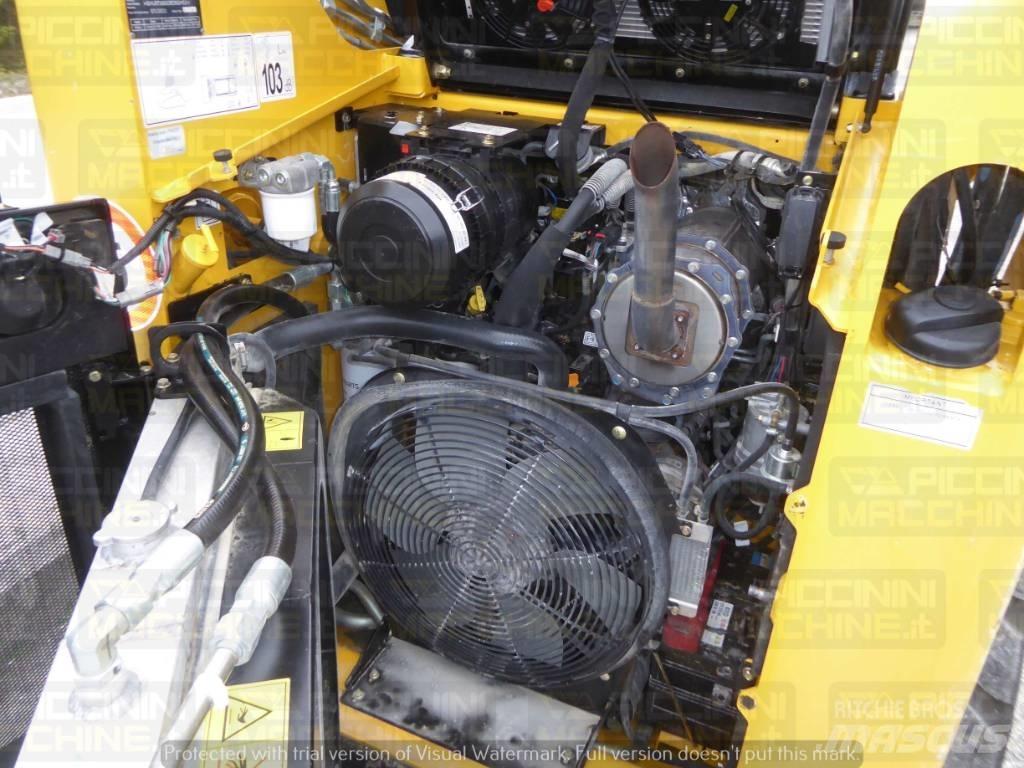 Gehl RT165 HF Crawler FEL's