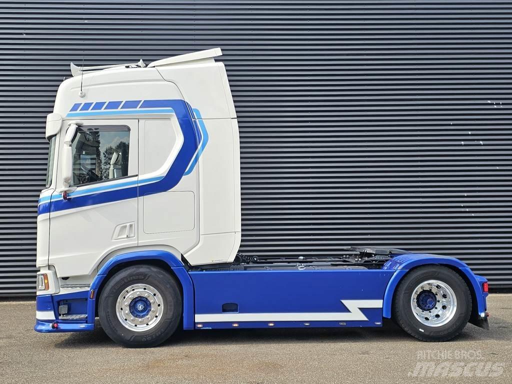 Scania R450 Truck Tractor Units