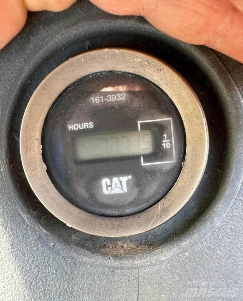 CAT 420 D TLB's