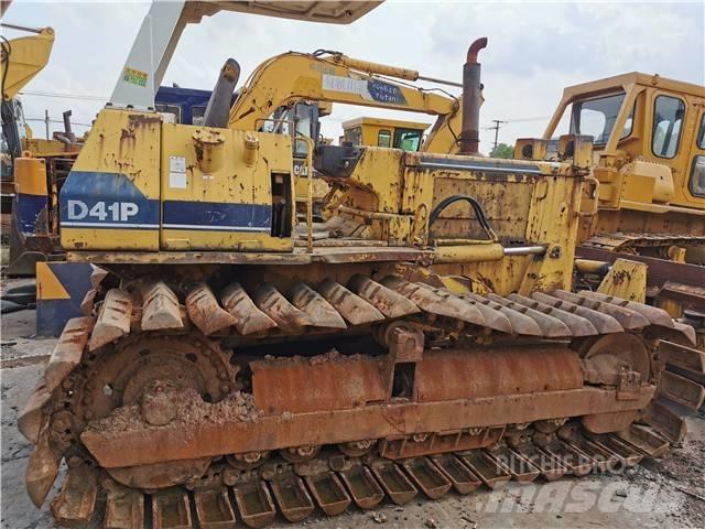 Komatsu D41P Crawler dozers
