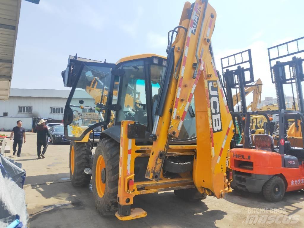 JCB 4CX TLB's