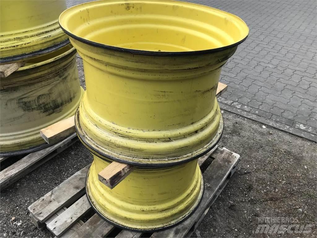 Titan 18x28 Tyres, wheels and rims
