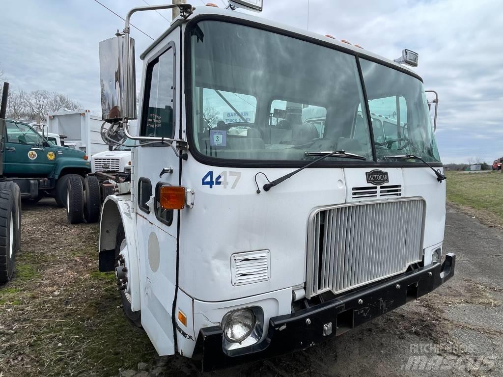 Autocar XPEDITOR Chassis Cab trucks