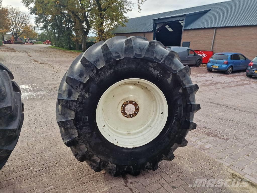 Michelin Mega X Bib Tyres, wheels and rims
