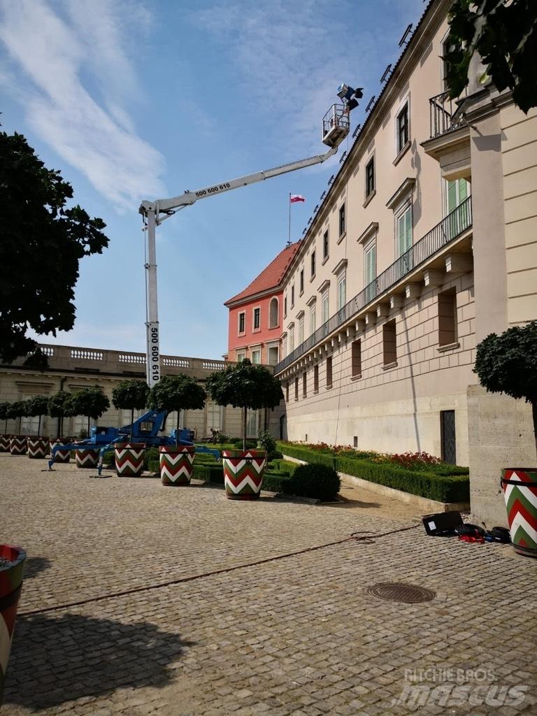 Teupen Leo 23 GT Hoists, winches and material elevators