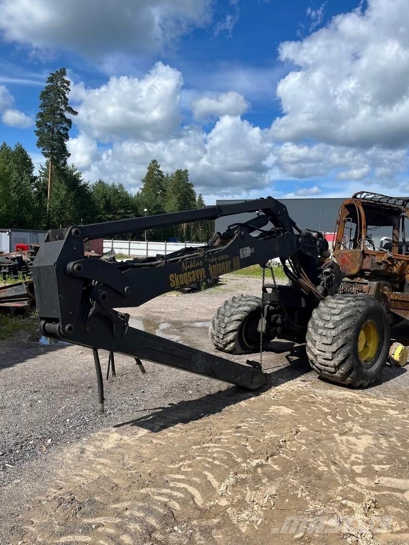 John Deere 1470G Harvesters