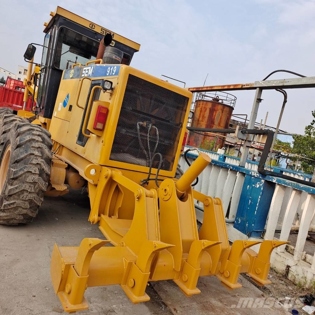 SEM 919 Graders