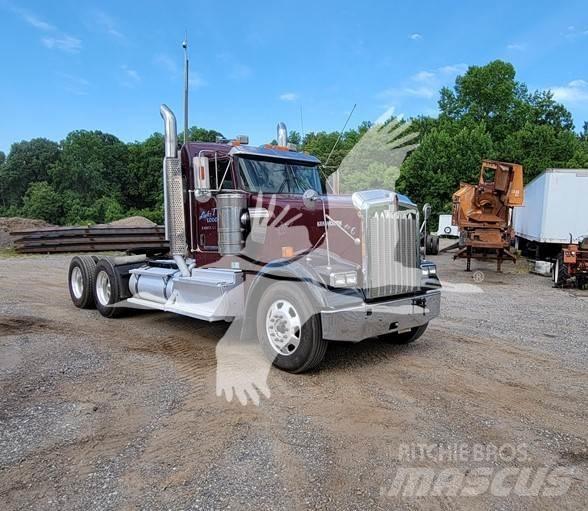 Kenworth W900 Truck Tractor Units