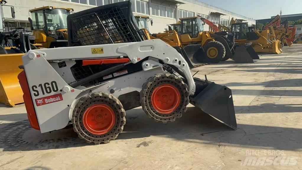 Bobcat S 160 Skid steer loaders