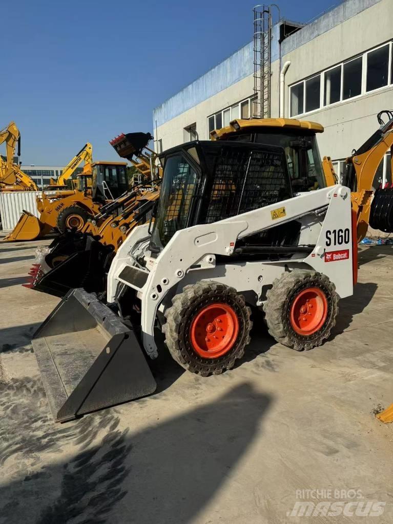 Bobcat S 160 Skid steer loaders