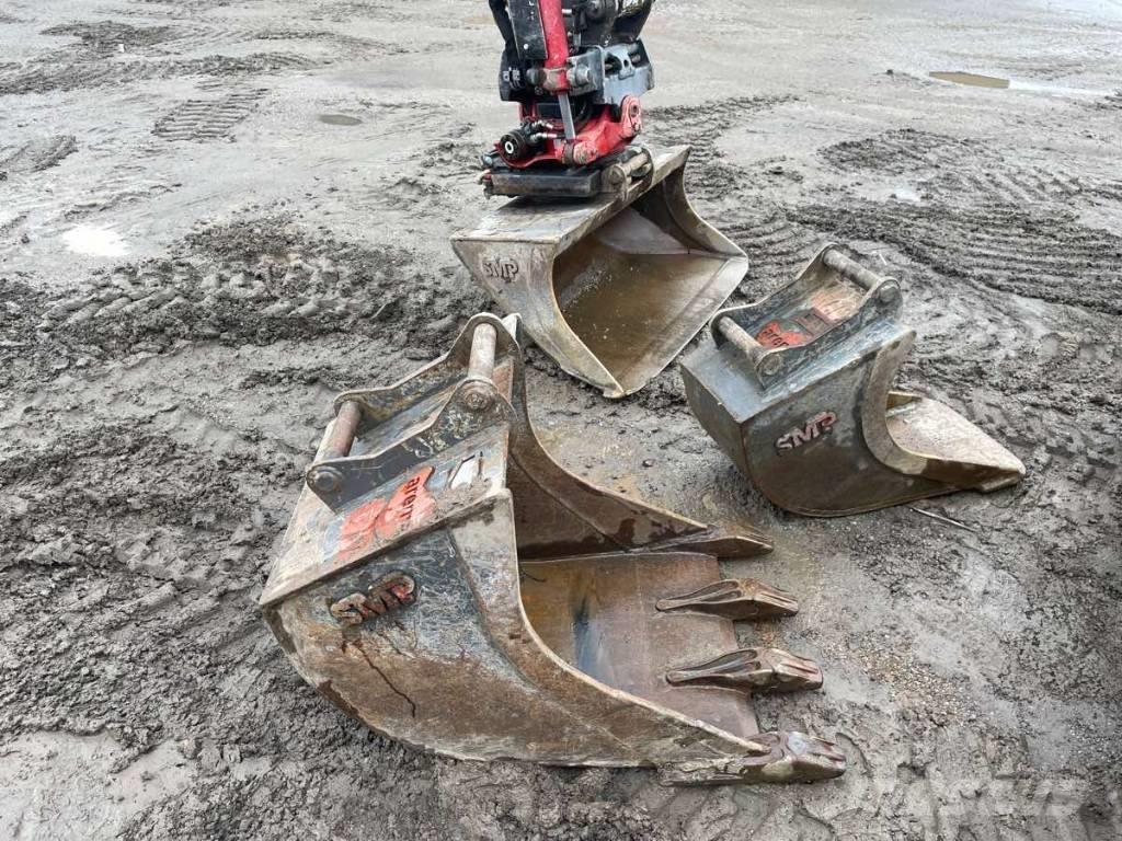 Takeuchi TB 240 Mini excavators < 7t