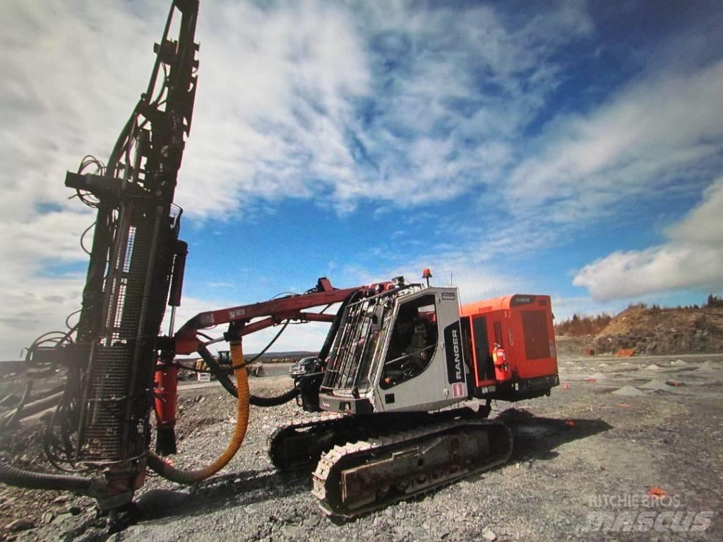 Sandvik DX 800 Surface drill rigs