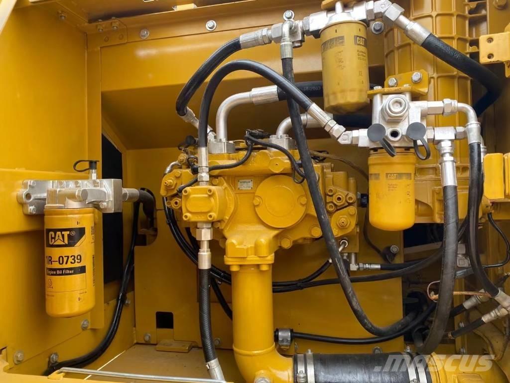 CAT 324 Crawler excavators