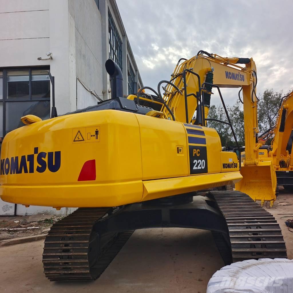 Komatsu PC 220-8 Crawler excavators