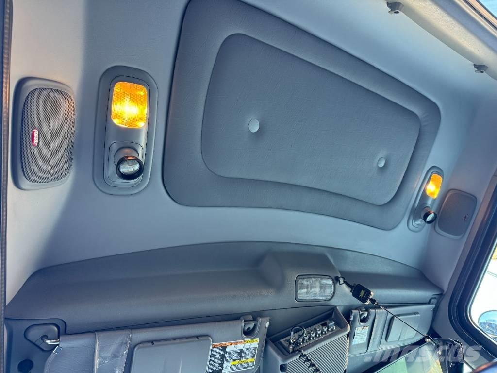 Peterbilt 389 Tipper trucks