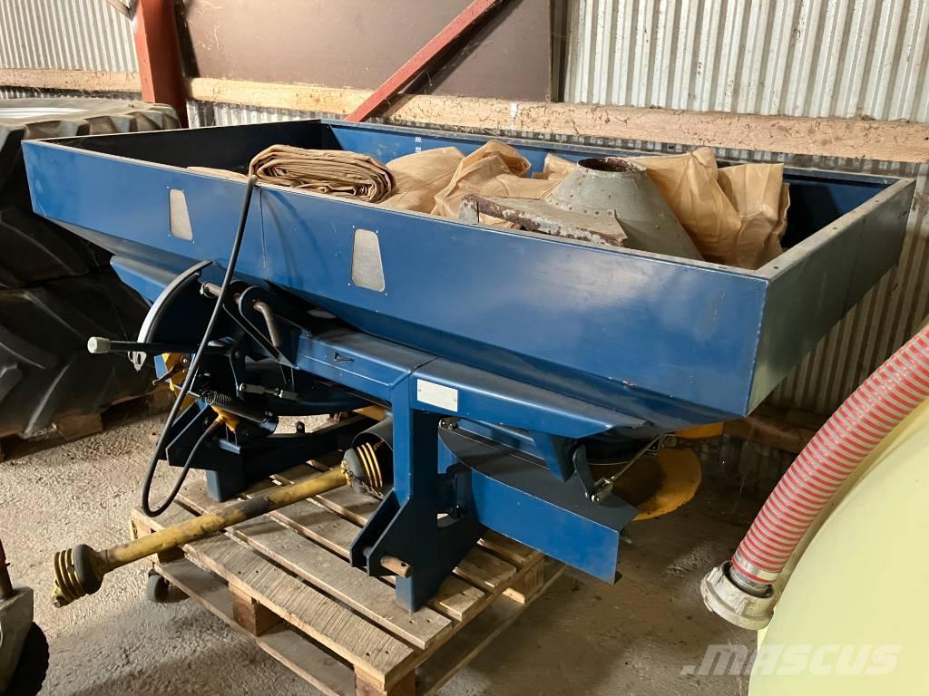 Bogballe D1000 Manure spreaders