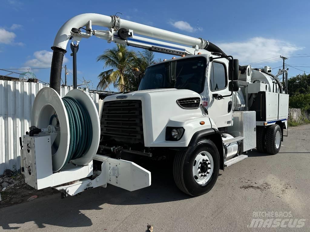 Freightliner 108 SD Sewage disposal Trucks